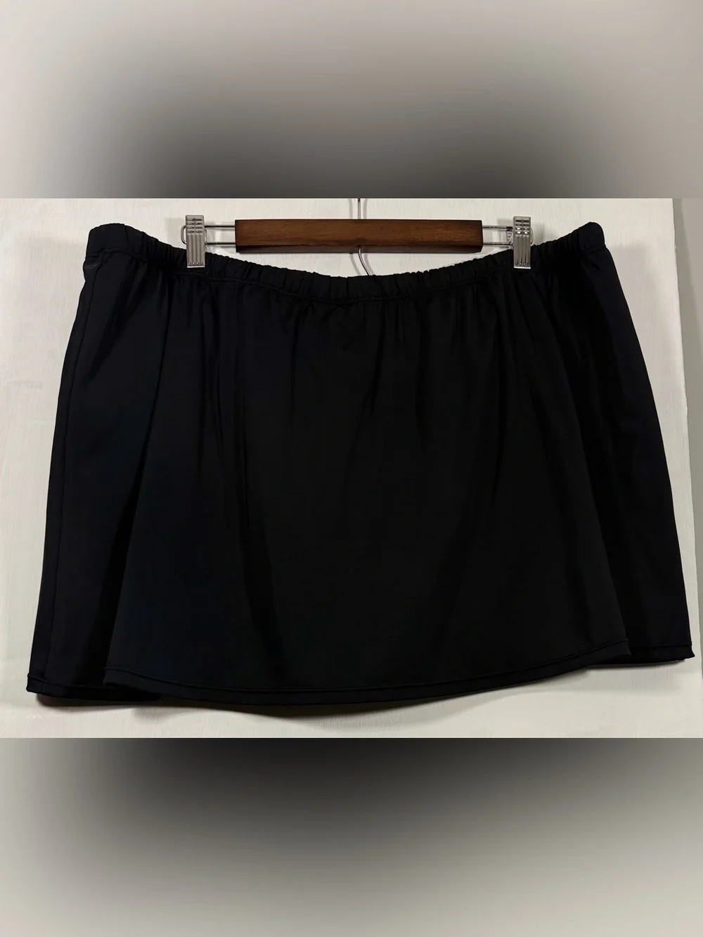 SWIM 365 Black Elastic-Waist Circle Swim Skirt